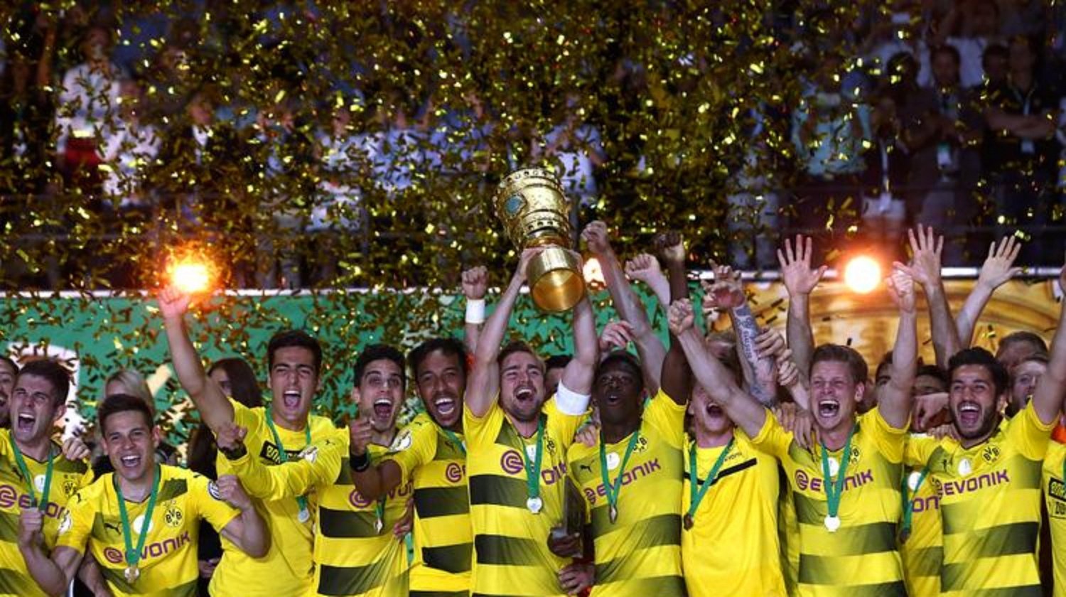 清晨法兰克福备战德国杯；调整名单细节曝光；震撼外界；年轻球员得到机会